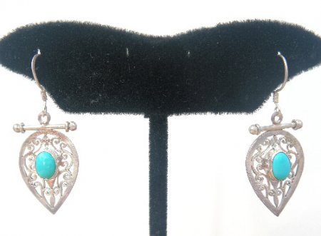 Sterling silver Jali pendent with Turquoise stone RPe2010T